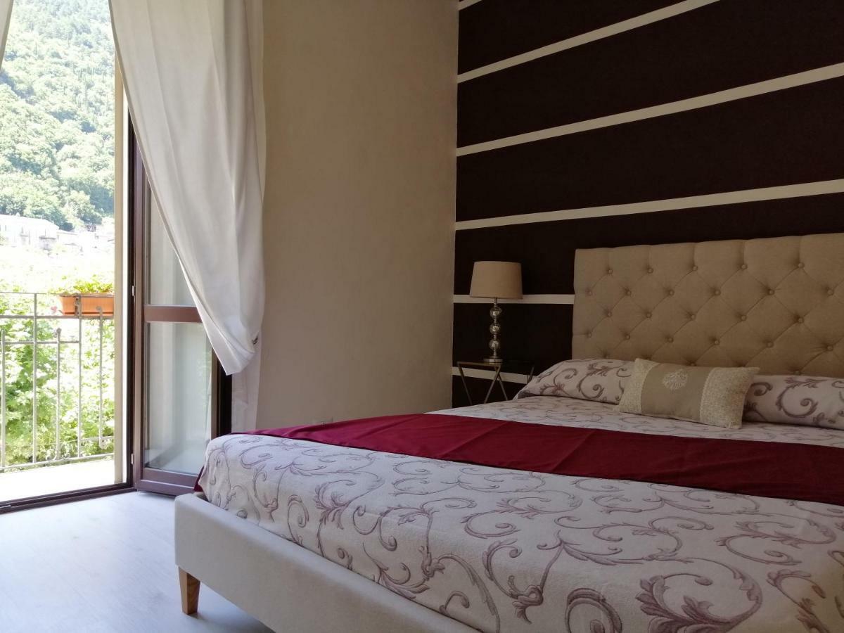 Boiano Le Finestre Sulla Piazza Bed & Breakfast エクステリア 写真